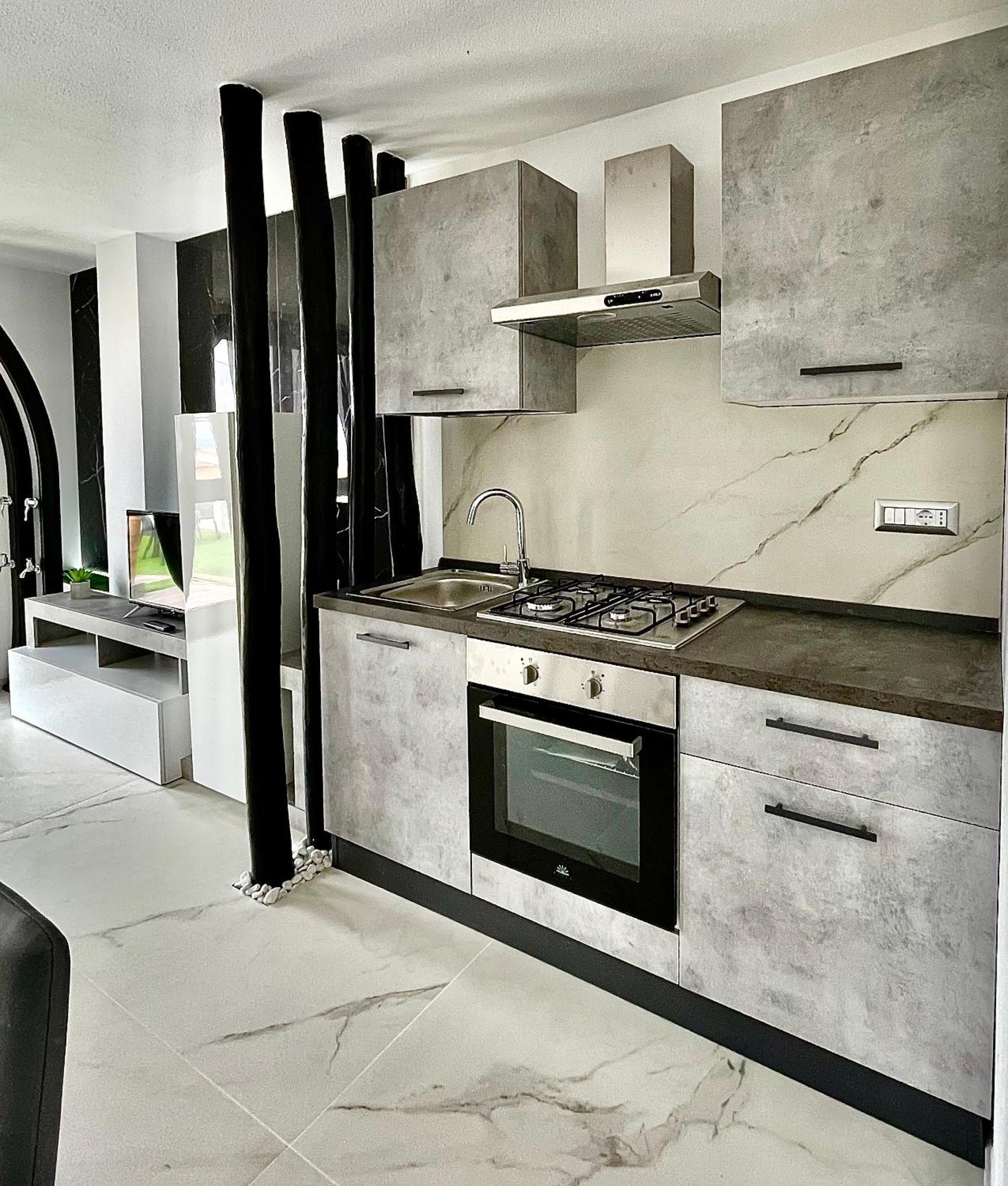 Bellavista Luxury Apartments La Caletta Exterior photo
